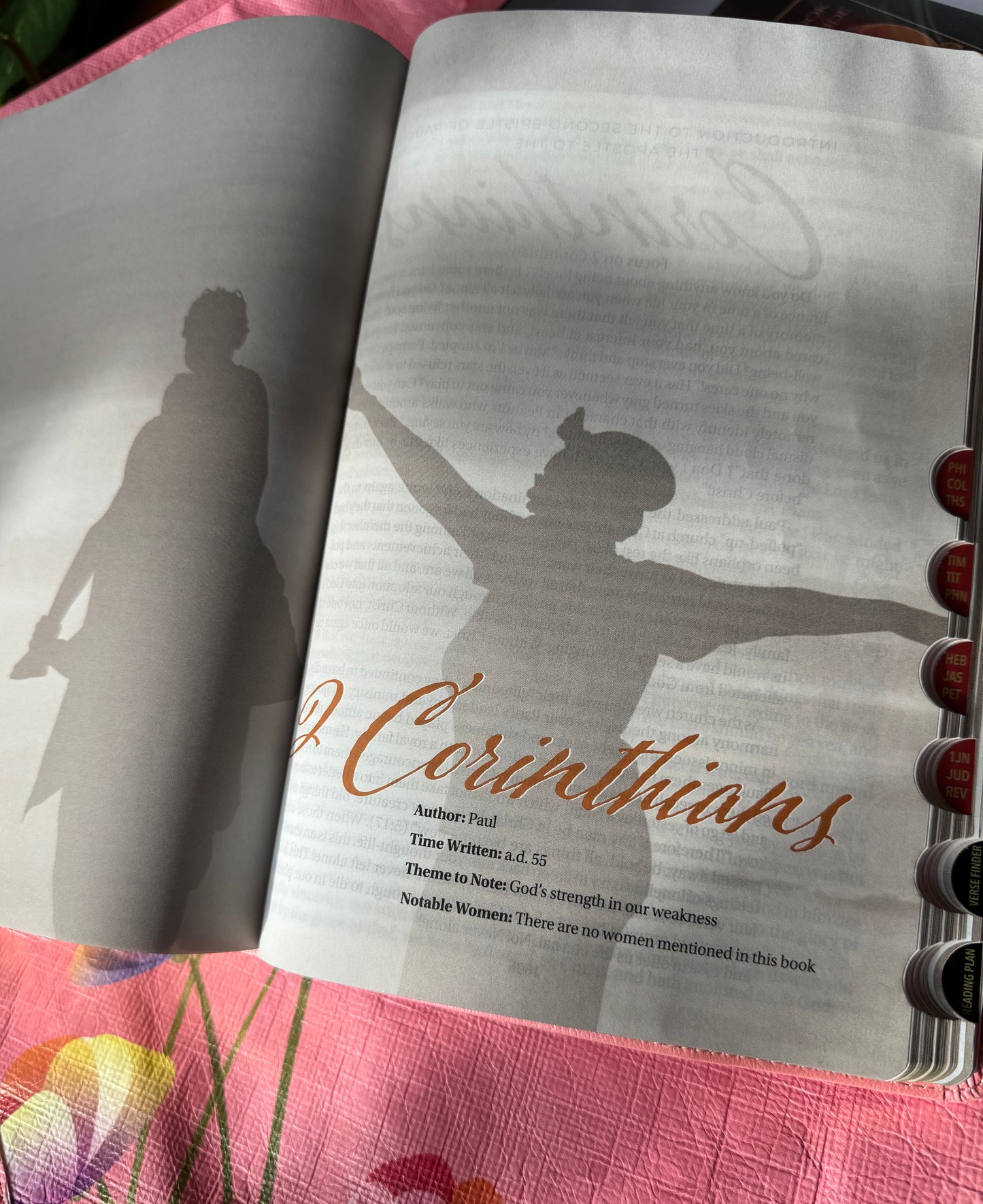 The New Women of Color Study Bible - Purple Luxleather Edition