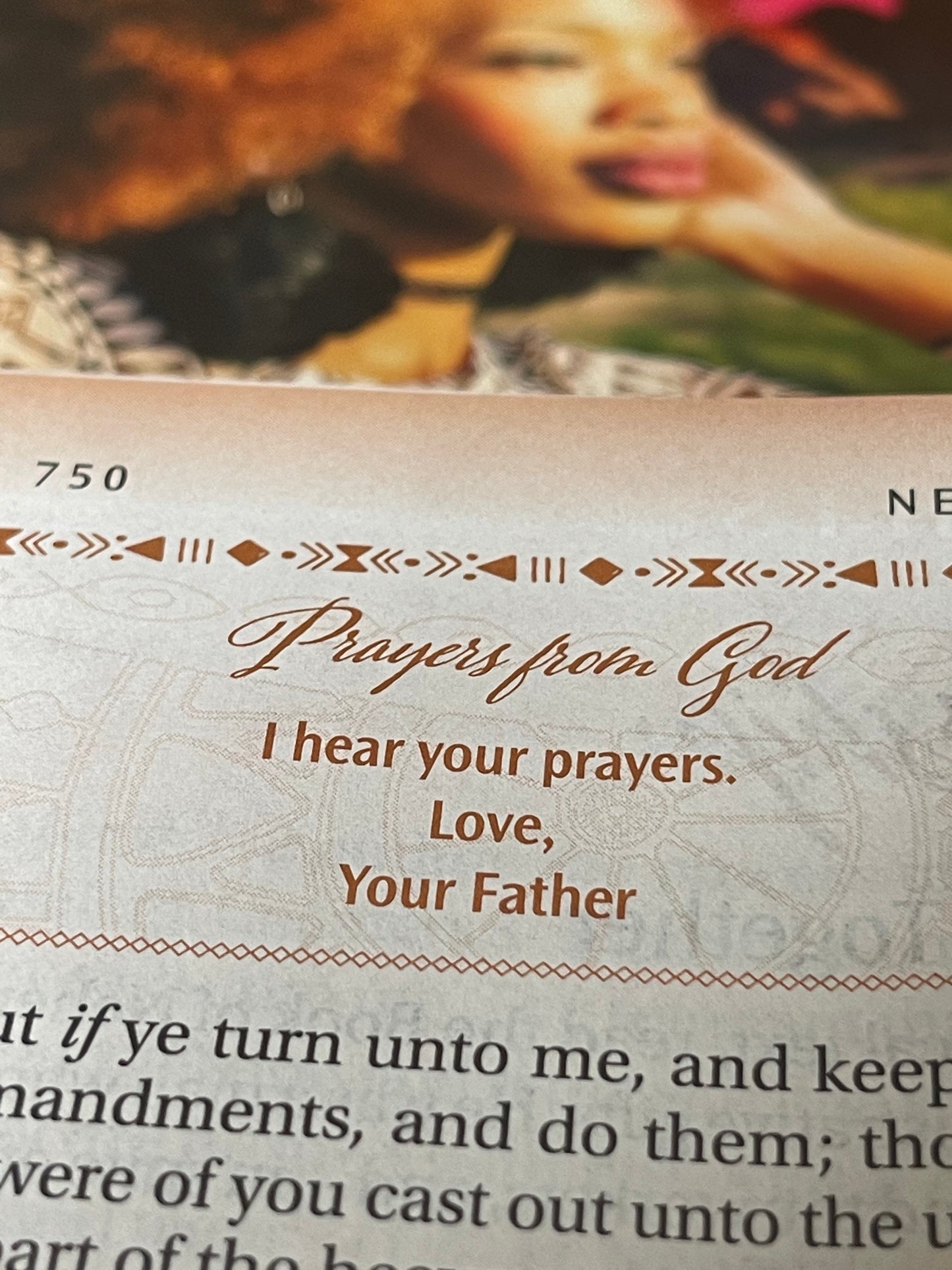 The New Women of Color Study Bible - Purple Luxleather Edition