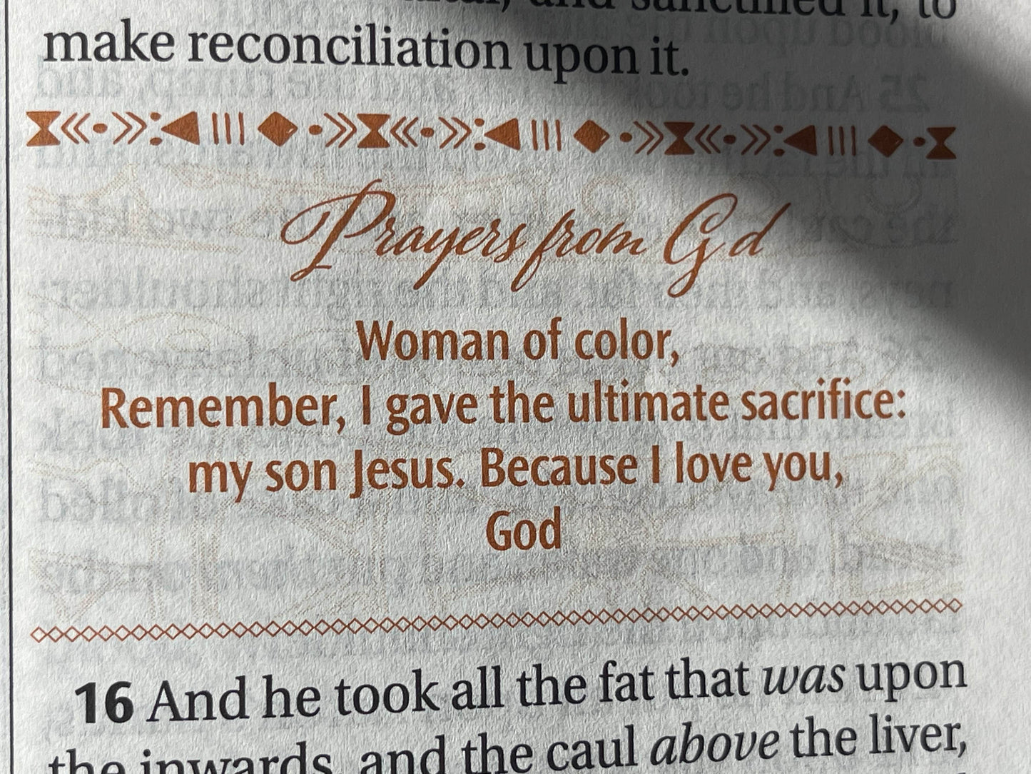 The New Women of Color Study Bible - Purple Luxleather Edition