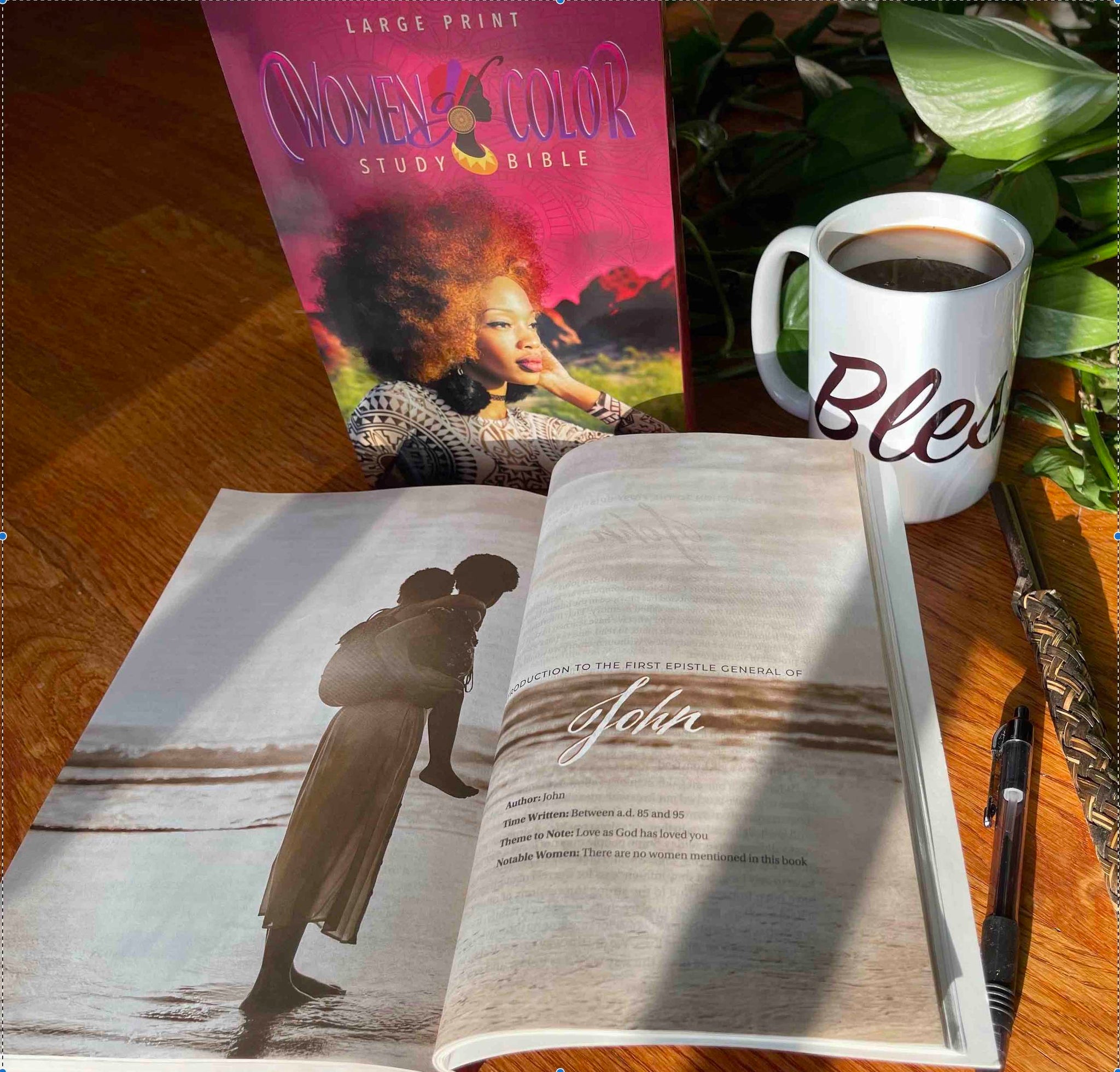 The New Women of Color Study Bible Purple Luxleather Edition